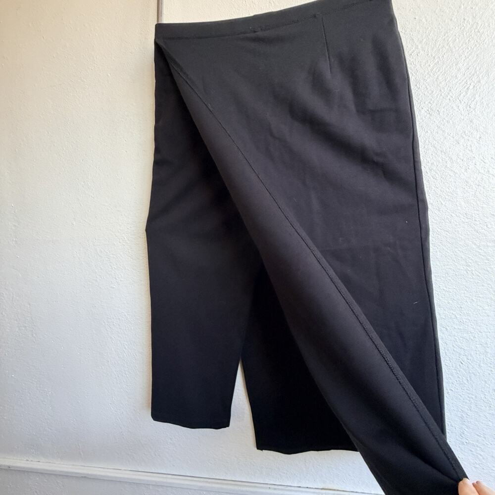 Betabrand Sassy Pants Skort Black Knee Length Stretch Wrap Front Office Siren MP
